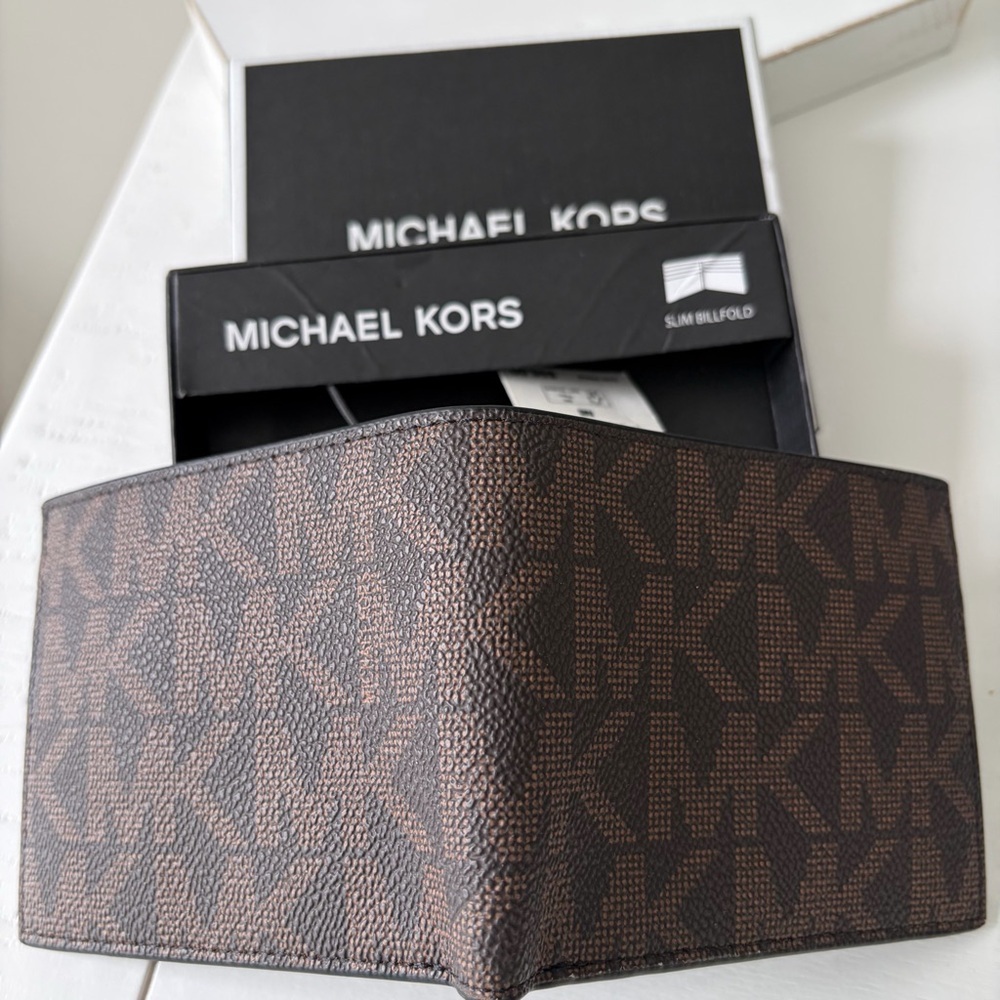 NWT Michael Kors Black and Brown MK Pattern Bi-Fold Wallet in Box - Picture 2 of 7